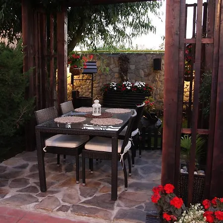 Rixo's Guest house Circea